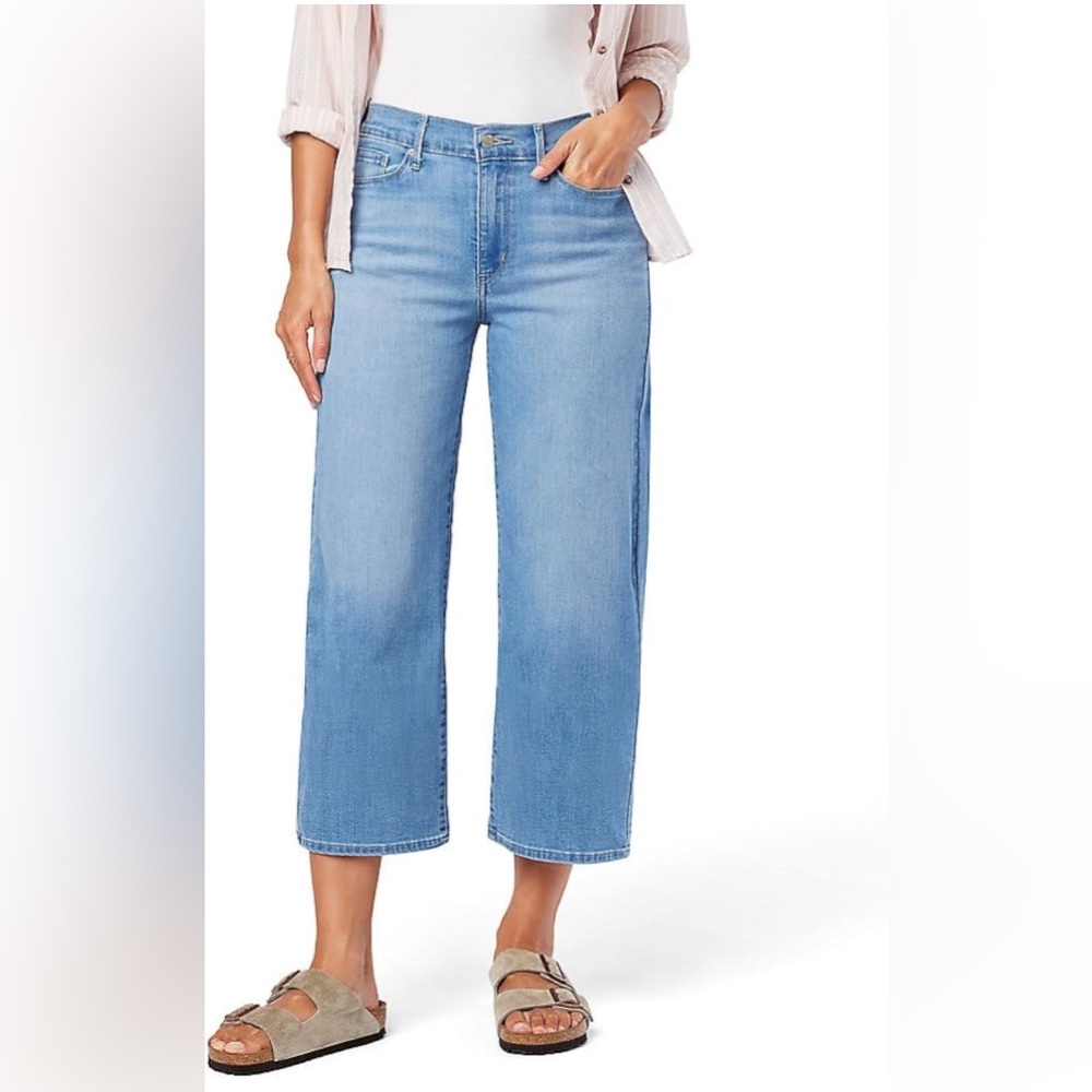 Signature by Levi Strauss & Co. Gold Women's Mid Rise Wide Leg Capri sz 6 / 28w